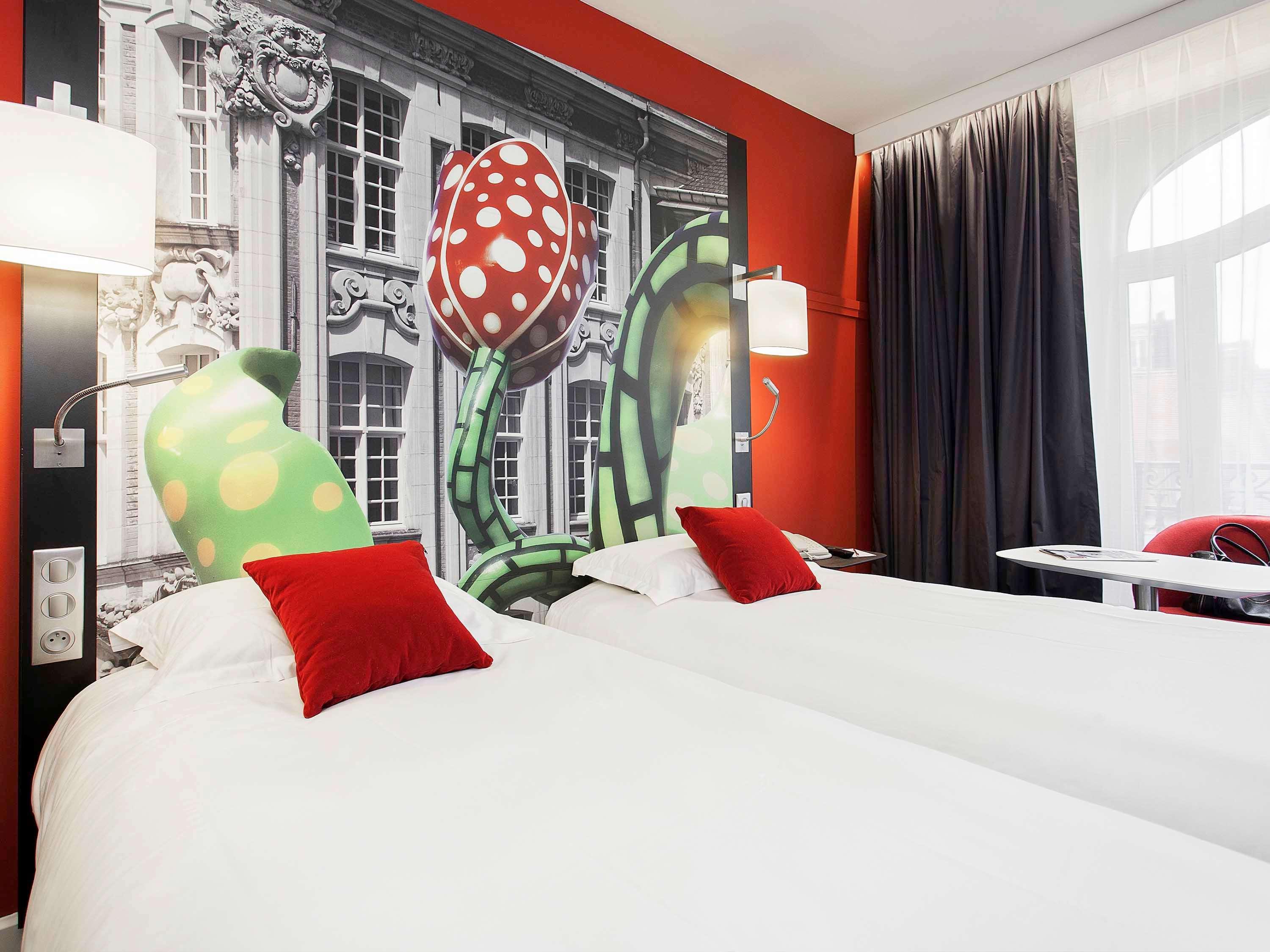 Mercure Lille Centre Grand Place Bagian luar foto