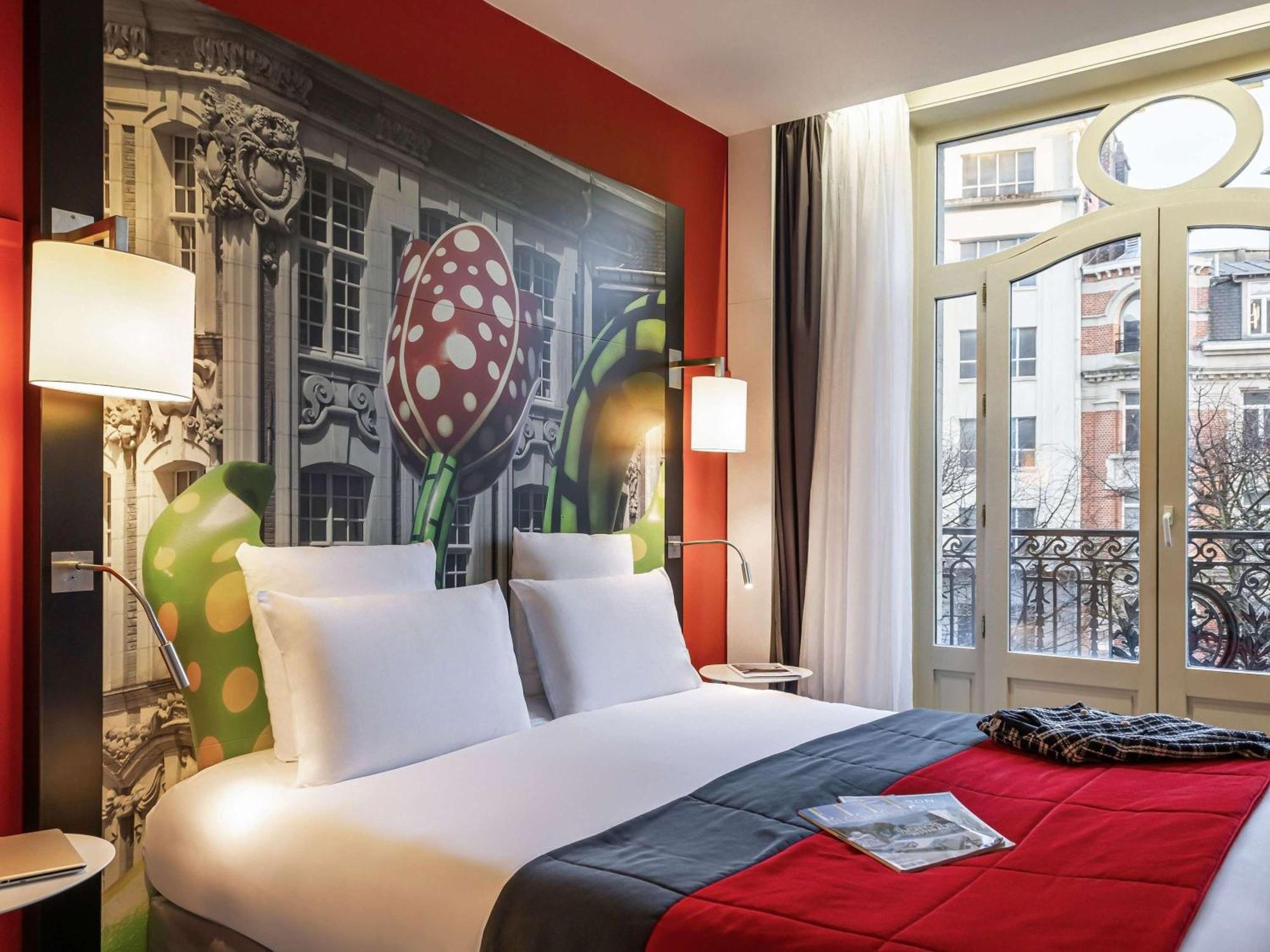 Mercure Lille Centre Grand Place Bagian luar foto