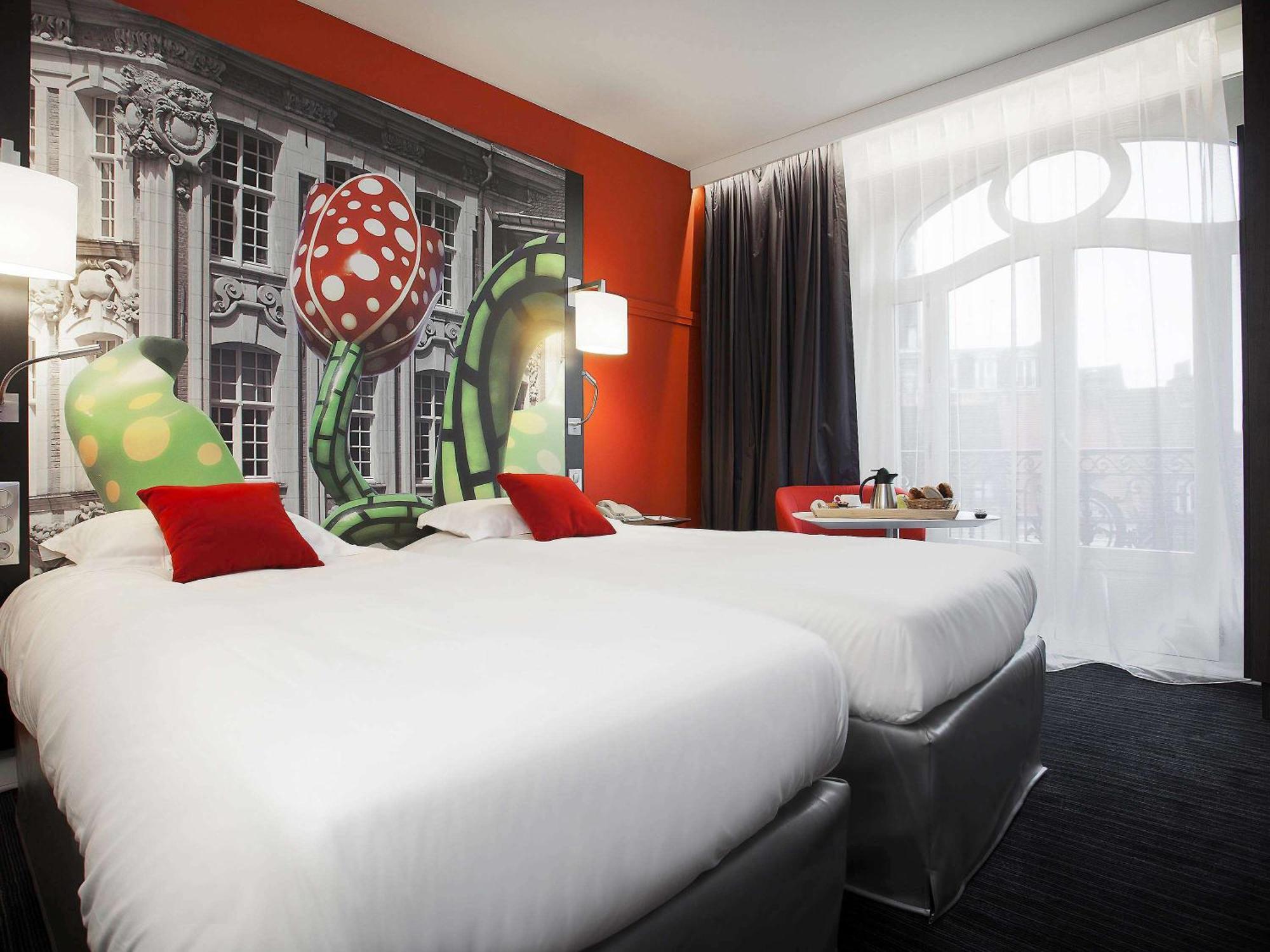 Mercure Lille Centre Grand Place Bagian luar foto