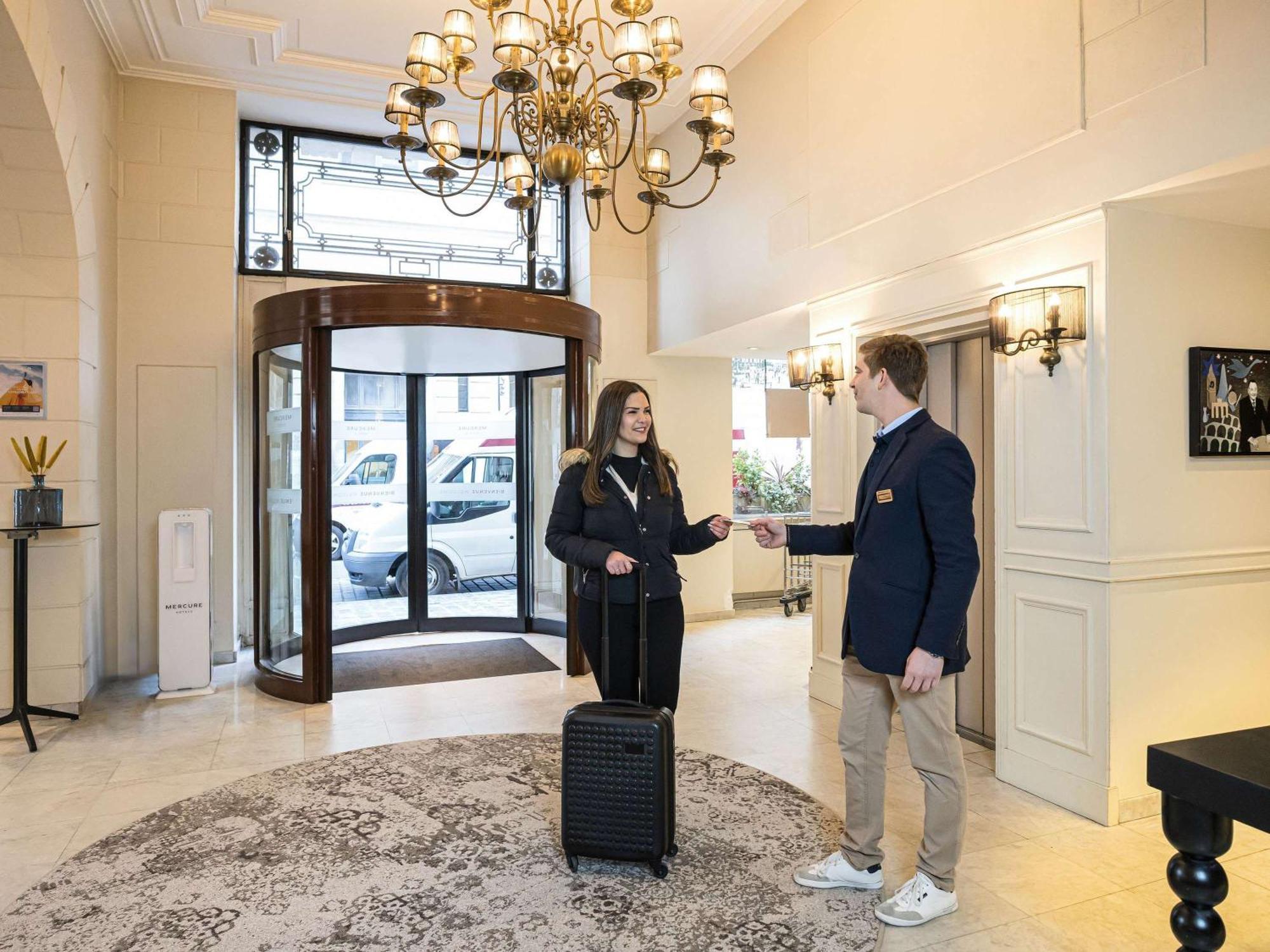 Mercure Lille Centre Grand Place Bagian luar foto